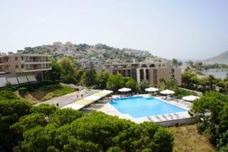 Eden Beach Resort, Атина Крайбрежие