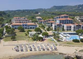 The Bay Хотел, Василикос