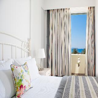 Finikas Hotel Naxos, Пиргаки