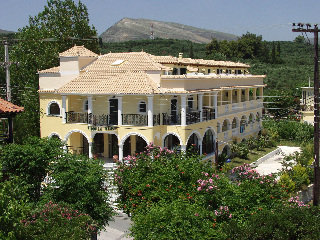 Denise Hotel, Лаганас