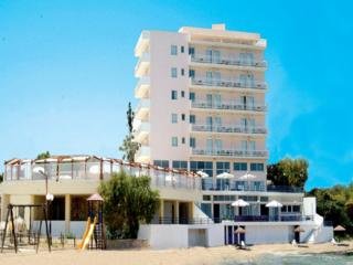 Attica Beach Хотел, Атина Крайбрежие