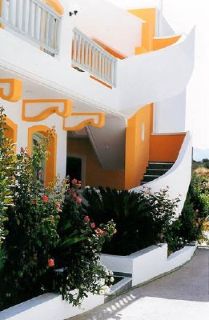 Amazones Village Apartments, �������� - Piscopiano